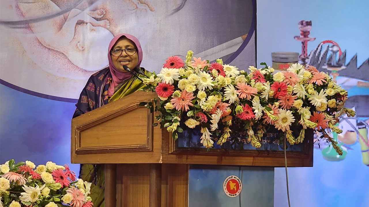 তামাক কোম্পানিগুলো শ্রমিকদের শোষণ করছে: স্বাস্থ্য উপদেষ্টা